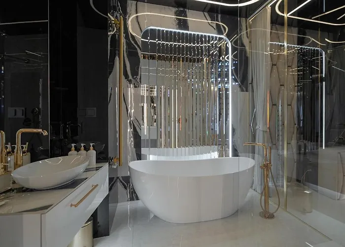 Nana Black&white Lux Gdańsk