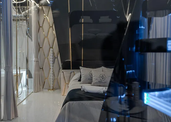 Lägenhet Nana Black&white Lux